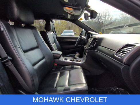 Used 2019 Jeep Grand Cherokee Limited AWD/4WD image 27