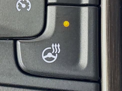 Certified 2021 GMC Sierra 1500 AT4 w/ AT4 Premium Package image 38