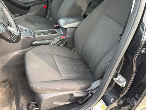 Used 2015 Ford Focus SE FWD image 53