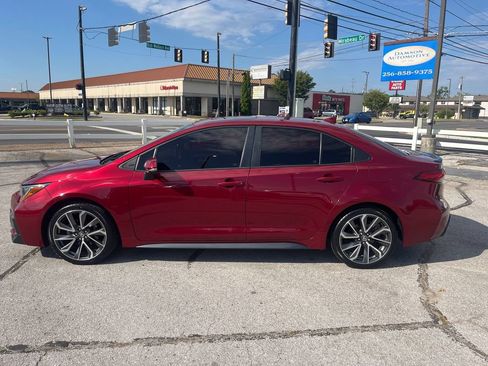 Used 2022 Toyota Corolla XSE FWD image 4