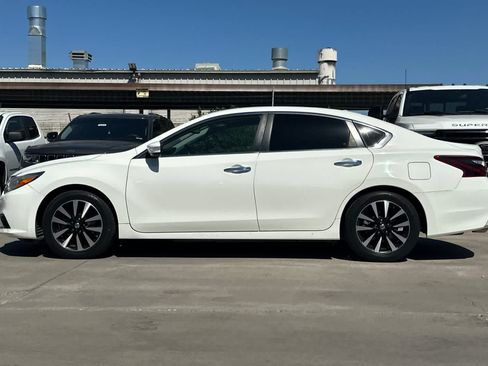 Used 2018 Nissan Altima 2.5 SL FWD image 6
