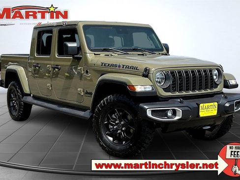 New 2025 Jeep Gladiator Sport image 1