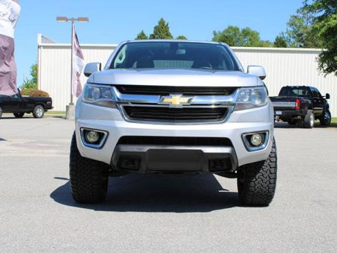 Used 2016 Chevrolet Colorado LT image 2