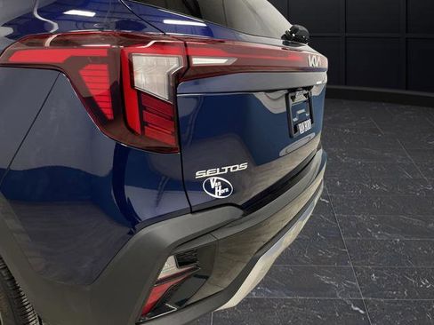 Used 2024 Kia Seltos EX image 31