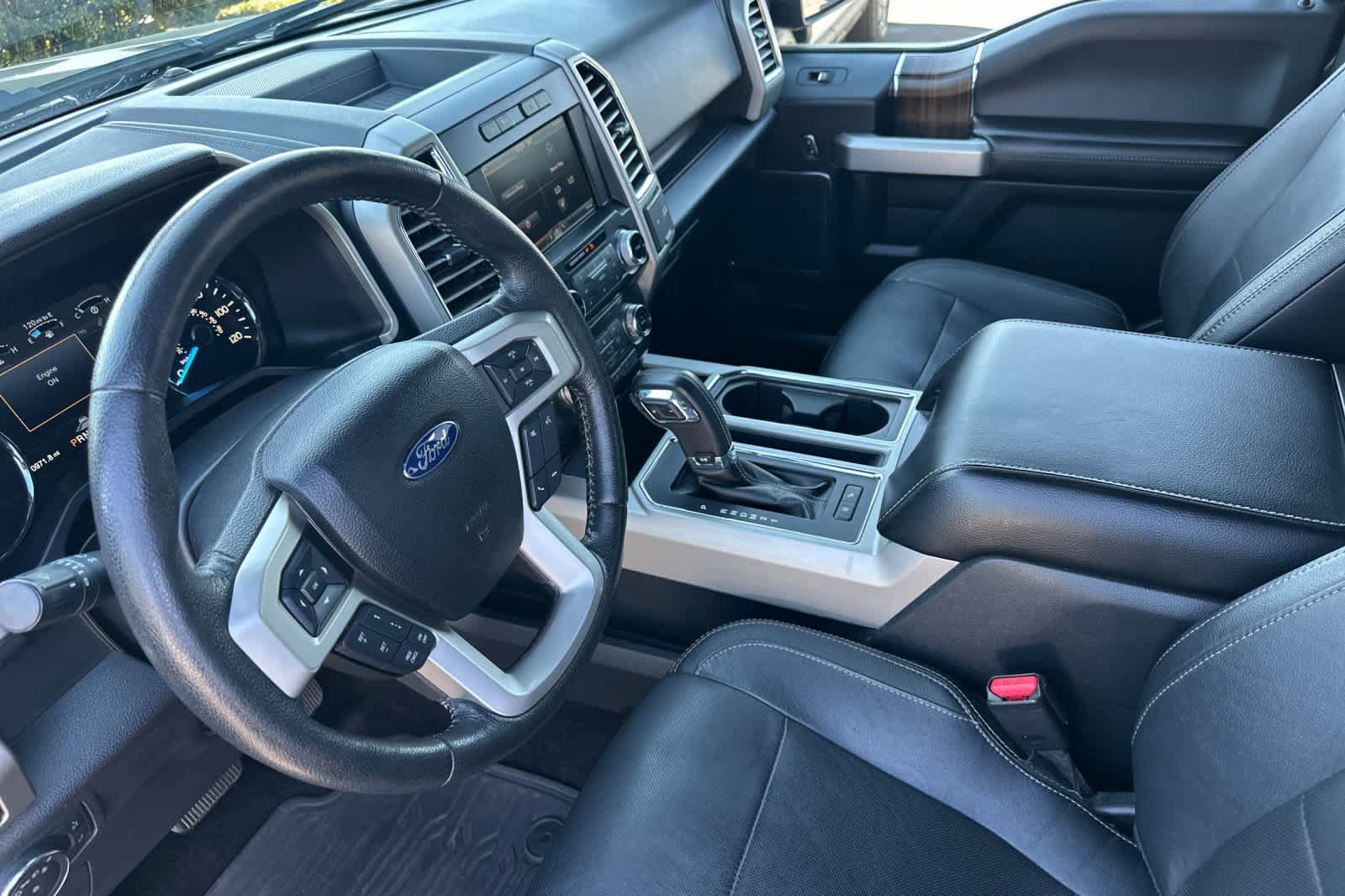 Used 2015 Ford F150 Lariat w/ Equipment Group 502A Luxury AWD/4WD image 10