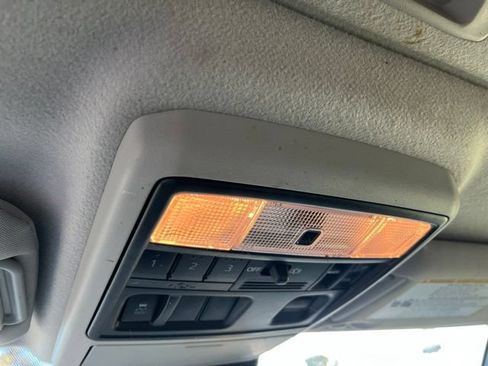 Used 2022 Toyota 4Runner SR5 Premium w/ Moonroof Package RWD image 29