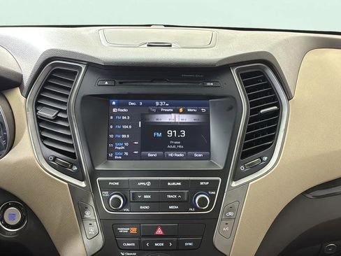 Used 2017 Hyundai Santa Fe Sport w/ 2.4L Value Package 06 image 19