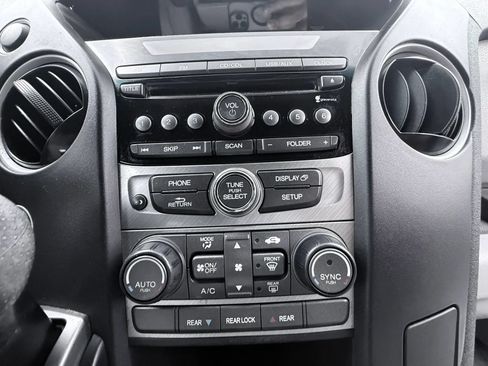 Used 2015 Honda Pilot LX image 13
