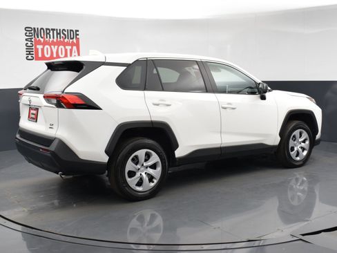 Used 2024 Toyota RAV4 LE image 4