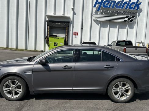 Used 2013 Ford Taurus SEL FWD image 7
