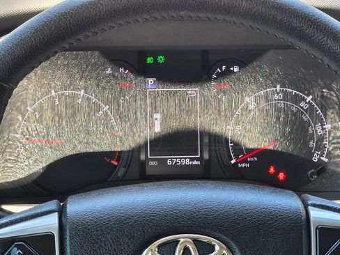 Used 2020 Toyota 4Runner SR5 Premium w/ Moonroof Package AWD/4WD image 6