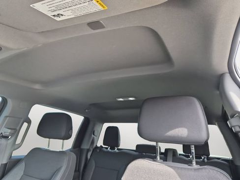 Used 2023 Chevrolet Silverado 1500 LT AWD/4WD image 12