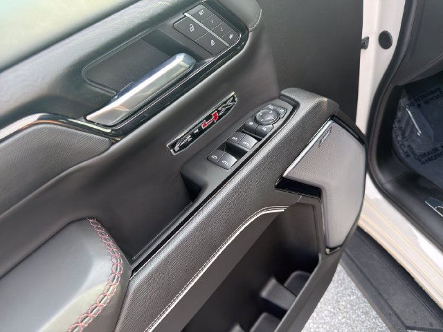 Used 2026 GMC Sierra 1500 AT4X w/ LPO, Black Badging Package AWD/4WD image 10