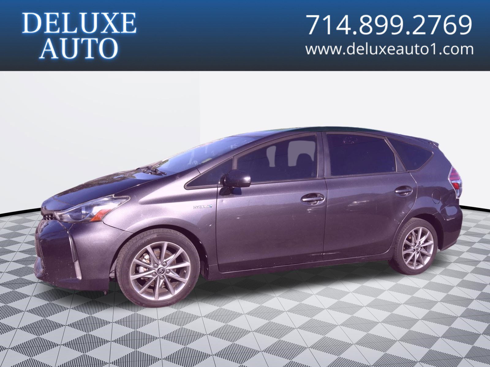 Used 2015 Toyota Prius V Five FWD image 1