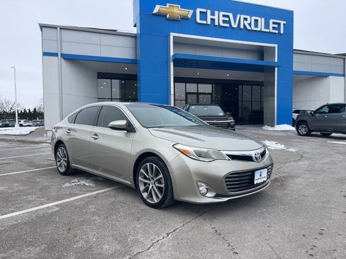 Used 2014 Toyota Avalon XLE image 1
