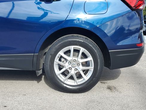 Used 2023 Chevrolet Equinox LS image 30