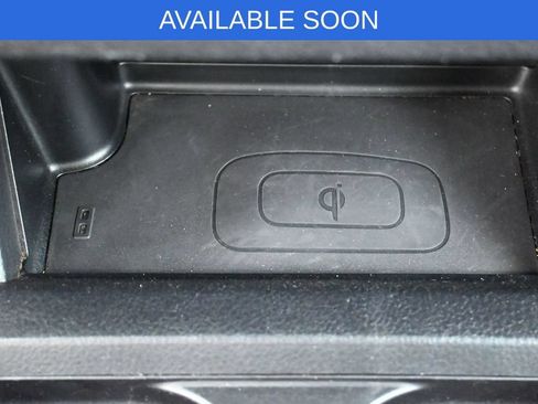 Used 2016 Toyota Tacoma TRD Off-Road w/ Premium & Technology Package AWD/4WD image 24