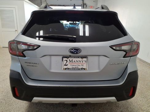 Used 2020 Subaru Outback Limited image 5