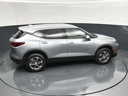 Used 2025 Chevrolet Blazer LT FWD image 47