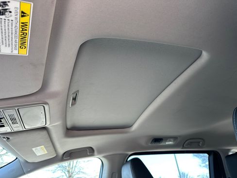 Used 2023 Honda Odyssey EX-L image 30