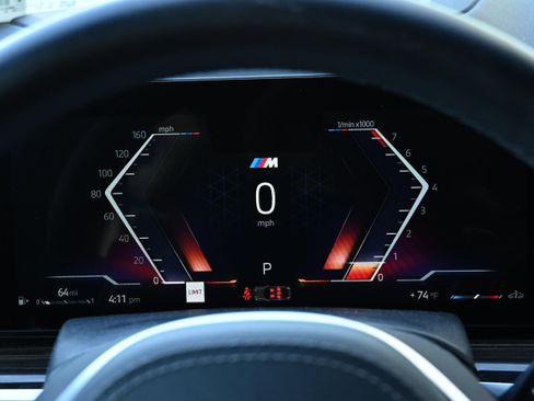 Certified 2025 BMW X6 xDrive40i w/ Premium Package image 15