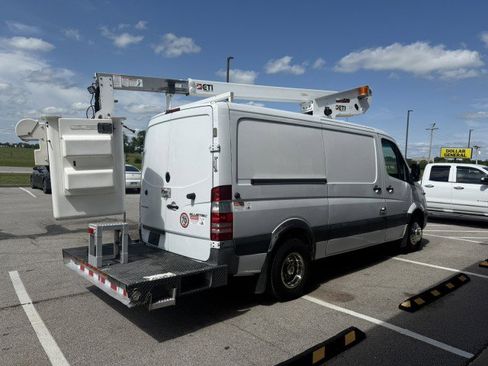Used 2016 Mercedes-Benz Sprinter 3500 image 3