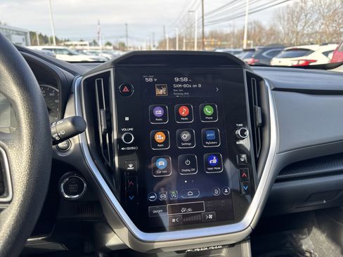 Used 2024 Subaru Crosstrek 2.0i Premium image 21