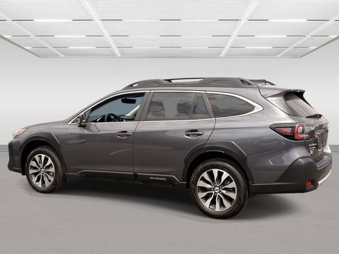 Used 2024 Subaru Outback Limited AWD/4WD image 3