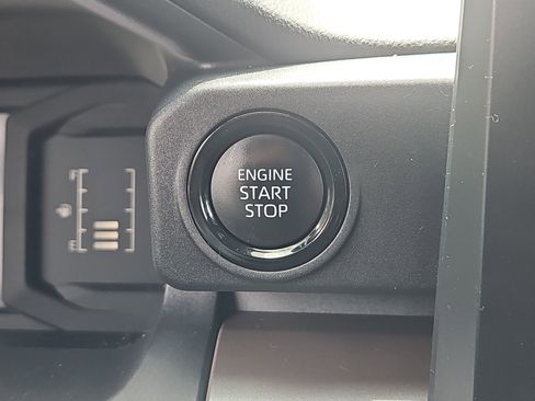 Used 2024 Toyota Tacoma SR5 AWD/4WD image 13