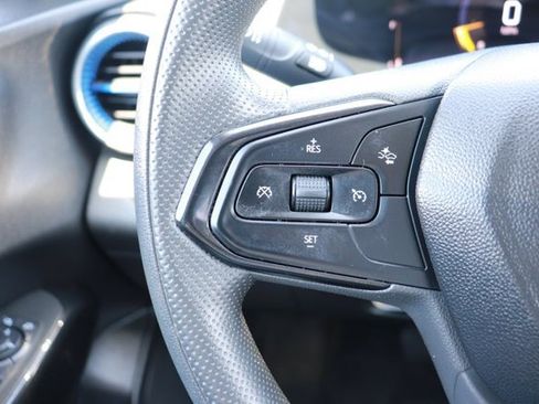 Used 2024 Chevrolet Trax LT FWD image 18