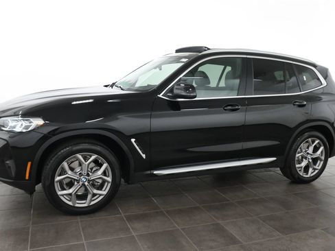 Used 2023 BMW X3 xDrive30i w/ Premium Package AWD/4WD image 2