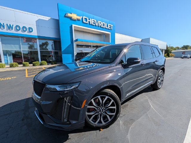 Used 2024 Cadillac XT6 Sport w/ Technology Package AWD/4WD image 33