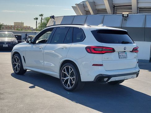 Used 2023 BMW X5 sDrive40i w/ M Sport Package RWD image 2