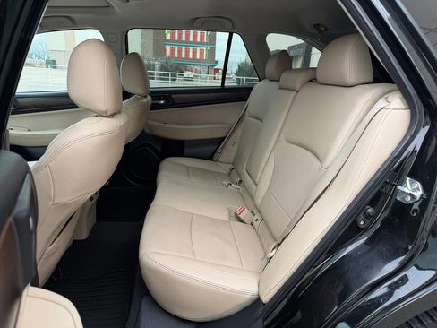 Used 2016 Subaru Outback 2.5i Limited image 25