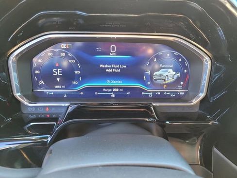 Used 2025 Chevrolet Silverado 1500 High Country image 34