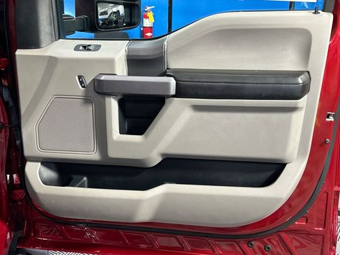 Used 2019 Ford F150 XLT w/ Equipment Group 302A Luxury image 37