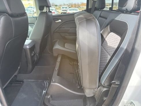 Used 2022 Chevrolet Colorado Z71 w/ Safety Package image 40