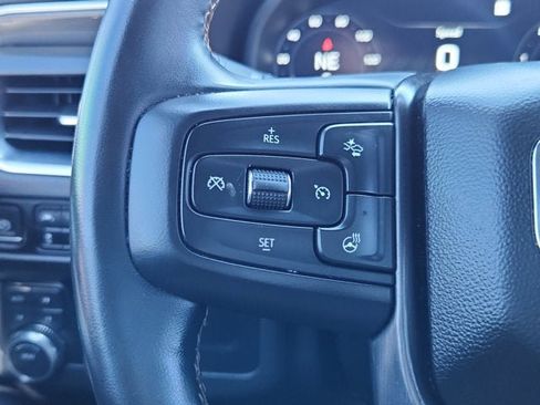 Used 2023 GMC Yukon AT4 w/ AT4 Premium Package image 21