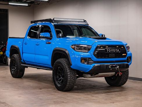 Used 2019 Toyota Tacoma TRD Pro AWD/4WD image 8