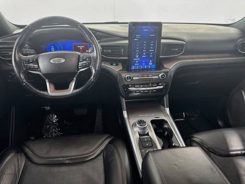Used 2020 Ford Explorer Platinum w/ Premium Technology Package AWD/4WD image 26