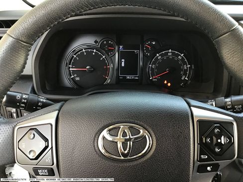 Used 2023 Toyota 4Runner SR5 AWD/4WD image 12