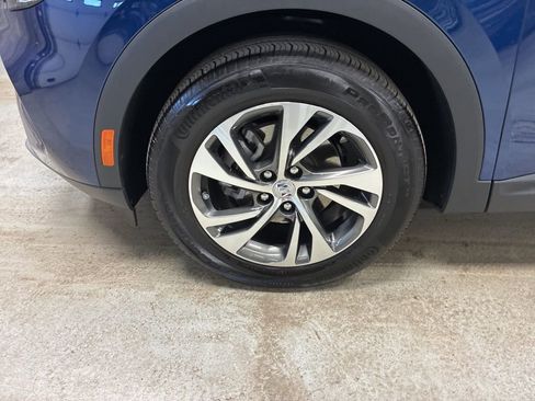 Used 2023 Buick Envision Essence image 29