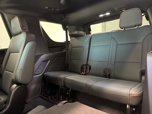 New 2026 GMC Yukon AT4 w/ LPO, Floor Liner Package AWD/4WD image 12