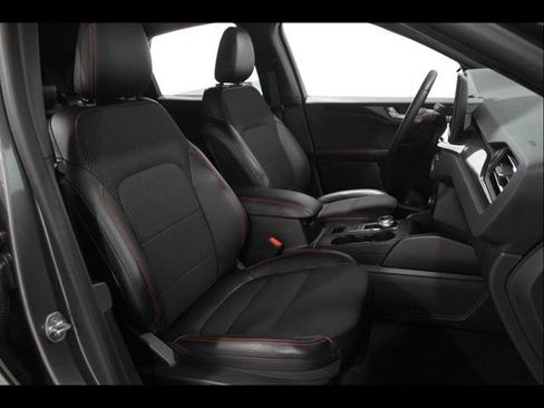 Certified 2023 Ford Escape ST-Line Select w/ Tech Pack #2 AWD/4WD image 17