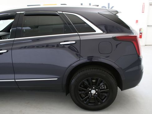 Used 2025 Cadillac XT5 Luxury AWD/4WD image 6