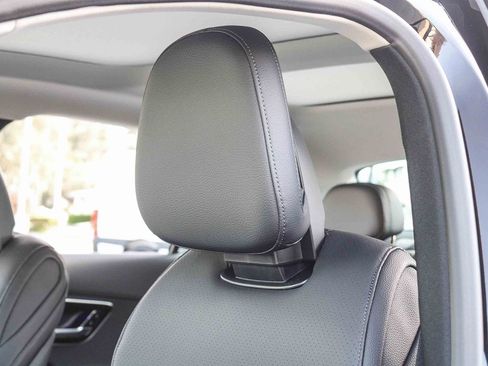 New 2026 Mercedes-Benz C 300 4MATIC Sedan image 19