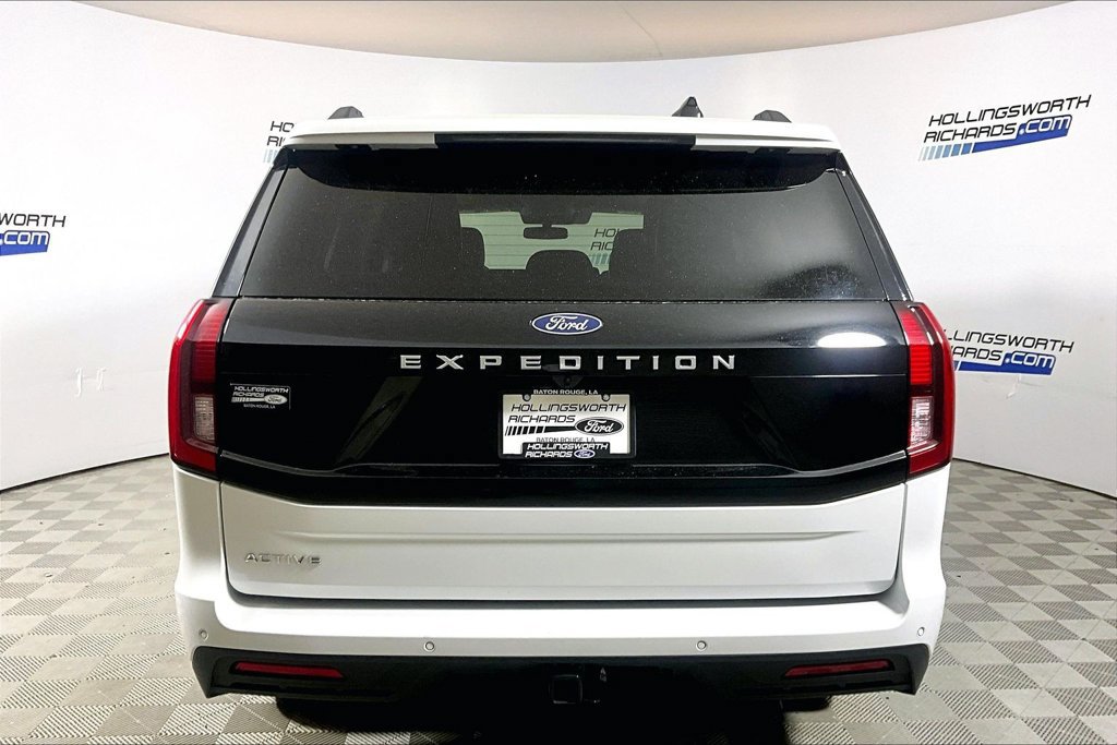 Certified 2025 Ford Expedition Active AWD/4WD image 4