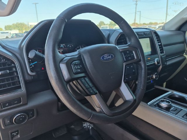 Used 2020 Ford Expedition XLT w/ Equipment Group 202A AWD/4WD image 11