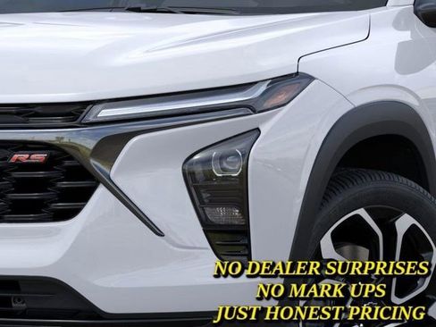 New 2026 Chevrolet Trax RS w/ Driver Confidence Package image 10