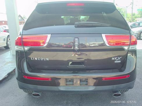 Used 2014 Lincoln MKX AWD w/ Equipment Group 102A image 4